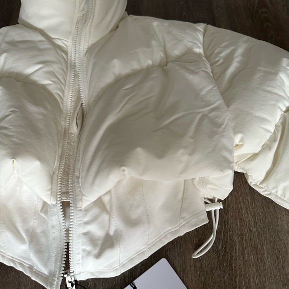 NWT Small Cream Main Act Corset Puffer - Picture 4 of 12